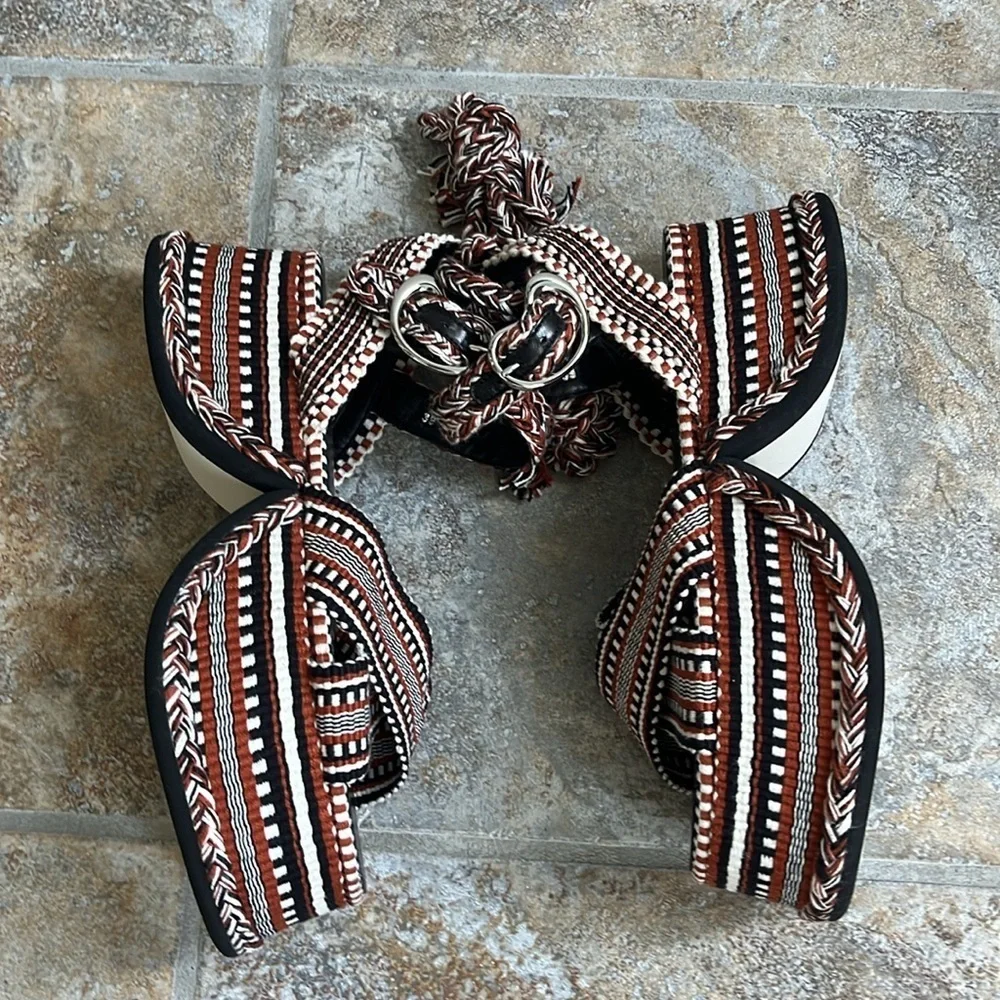 Free People Amambaih Beatriz Wrap Sandals Size EU 39 or 8.5 NEW